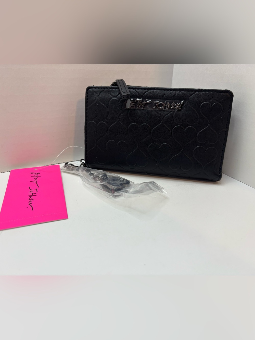 Betsey Johnson Black Embossed Heart Wallet Zip Coin Pocket